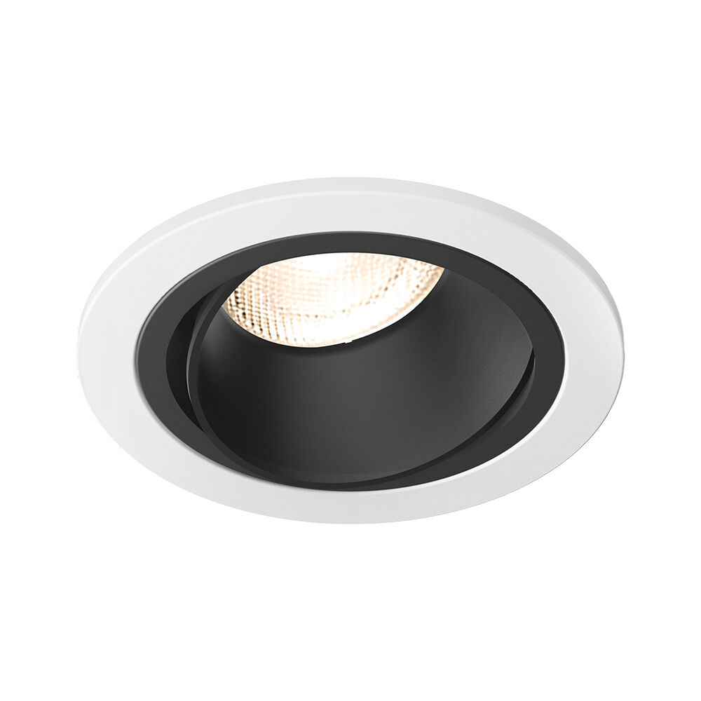 BRY-GATA-A-1D-RND-WHT-BLC-SPOTLIGHT - 1