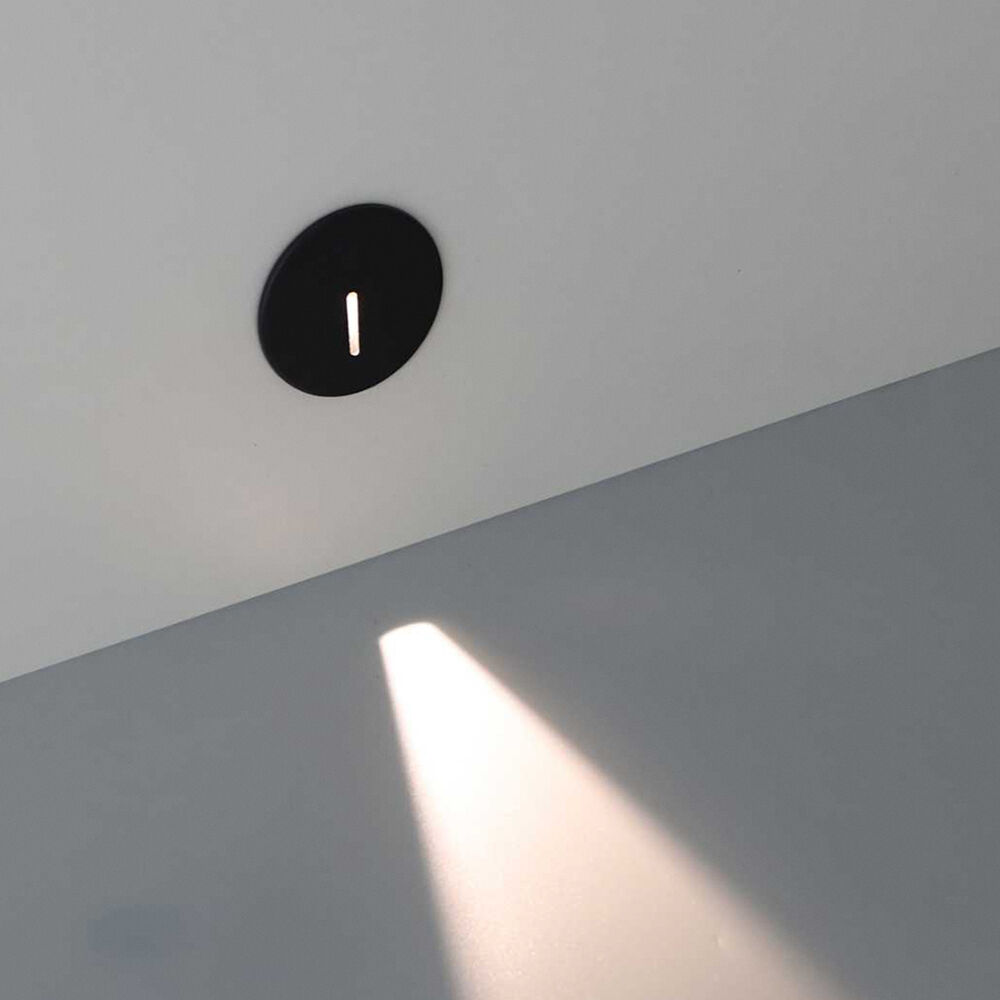 BRY-VEKSUS-B-2-BLC-WHT-STEPLIGHT COVER - 2